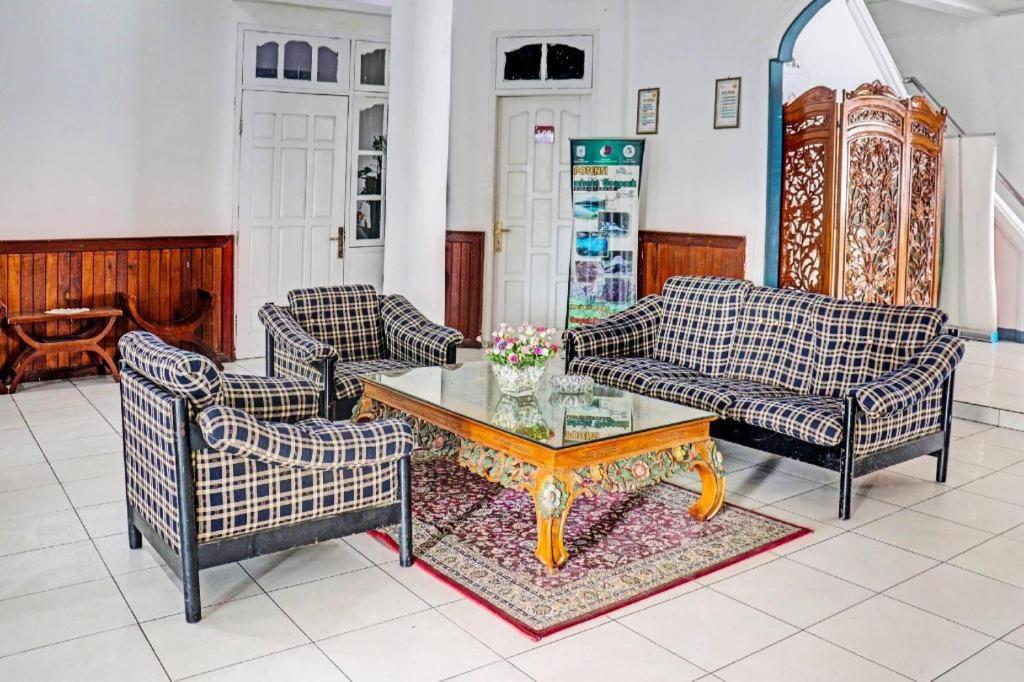 Oyo 90483 Homestay Permata Syariah Bangko Εξωτερικό φωτογραφία